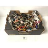 QUANTITY COSTUME JEWELLERY NECKLACES ETC.