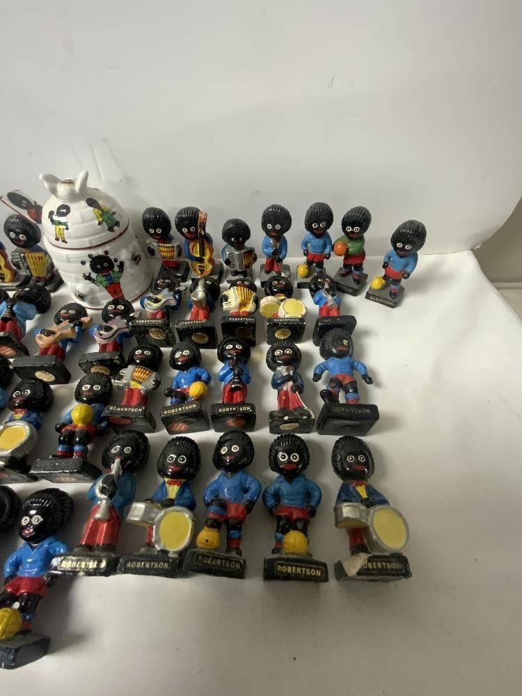 A COLLECTION OF VINTAGE ROBERTSON FIGURES. - Image 2 of 4