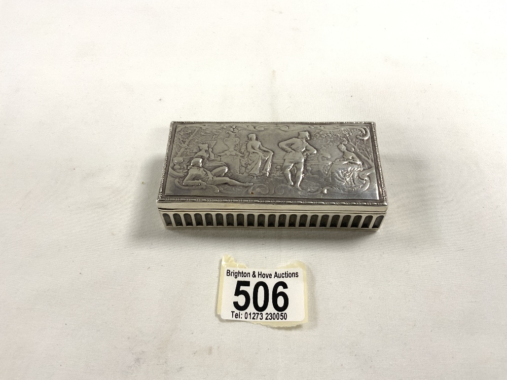 19TH-CENTURY CONTINENTAL RECTANGULAR SILVER SNUFF BOX, THE LID EMBOSSED WITH CLASSICAL FIGURES