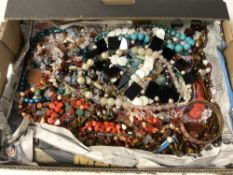 A QUANTITY OF HARDSTONE NECKLACES AND OTHERS.