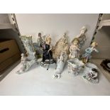 CONTINENTAL PORCELAIN FIGURE OF LOVERS ON STEPS, 23 CMS, A BISQUE PORCELAIN FIGURE OF A YOUNG