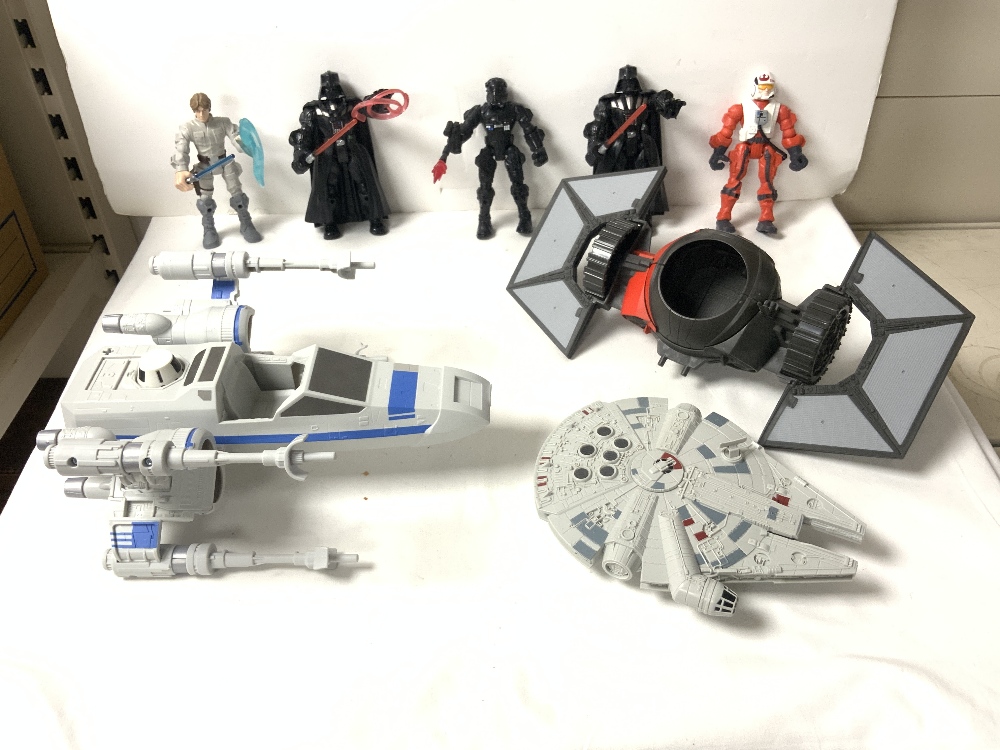 QUANTITY OF STAR WARS FIGURES/MODELS - DARTH VADER, MILLENIUM FALCON, STAR FIGHTER AND MORE. - Image 3 of 7