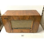 VINTAGE WALNUT CASED HACKER MAYFLOWER RADIO.