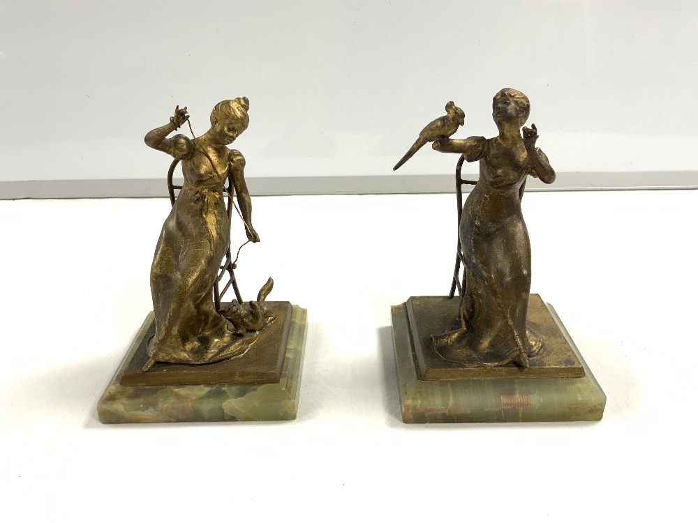 PAIR OF FRENCH GILT BRONZE LADY FIGURAL BOOKENDS ON ONYX BASES, 16 CMS. [ ONE WITH MISSING HAND ]. - Image 2 of 4