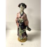 A CERAMIC PAST TIMES FIGURE OF A GEISHA GIRL, 50 CMS.