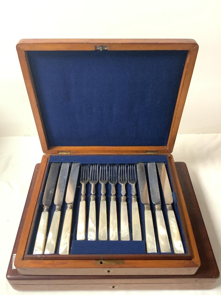 SET OF MOTHER O PEARL AND PLATED KNIVES AND FORKS IN MAHOGANY CASE, AND EMPTY MAHOGANY CUTLERY