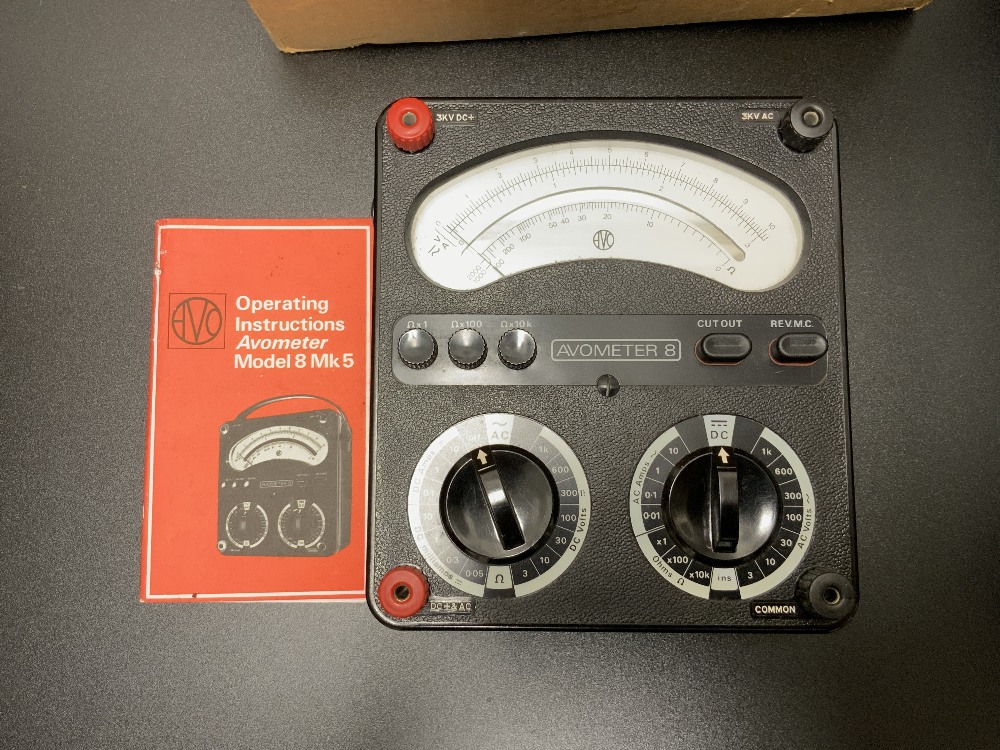 LEVELL TRANSISTOR A.C. MICROVOLTMETER TYPE TM3A, AND AVOMETER 8, AND A SOLARTRON DUAL PSU AS 1416. - Image 4 of 8