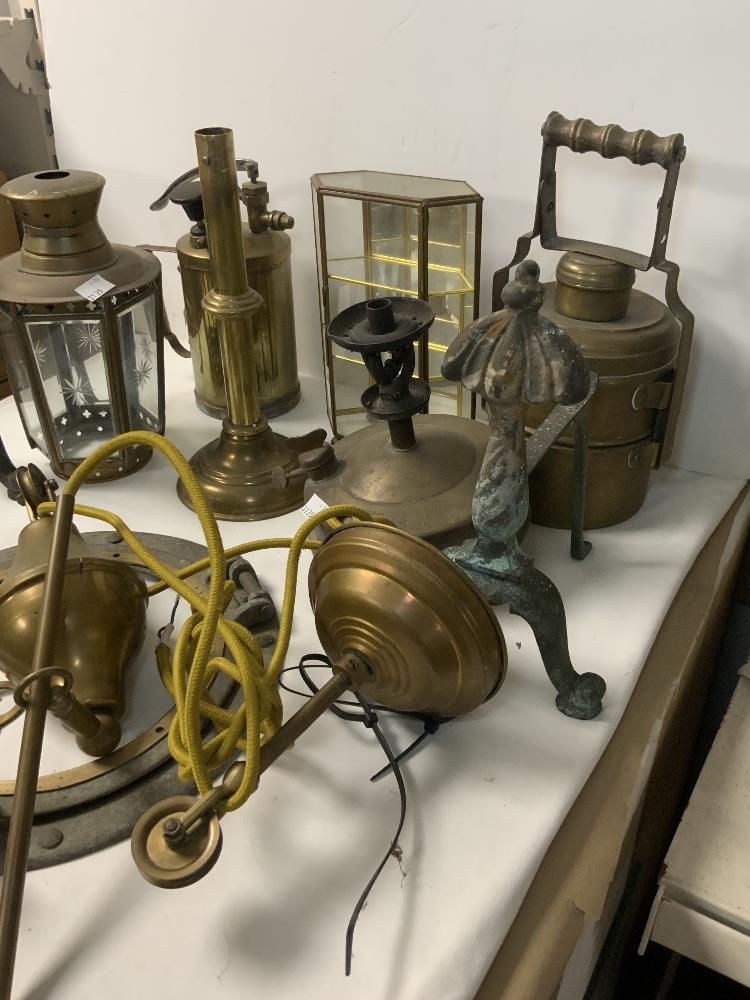 A VINTAGE BRASS BLOW LAMP, BRASS LANTERN, PAIR FIRE DOGS AND OTHER BRASSWARE. - Image 3 of 4