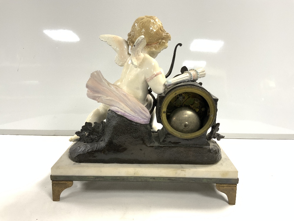 A 19TH-CENTURY FRENCH SPELTER AND GLAZED POTTERY MANTEL CLOCK WITH DRUM MOVEMENT, FLANKED BY A - Image 5 of 7