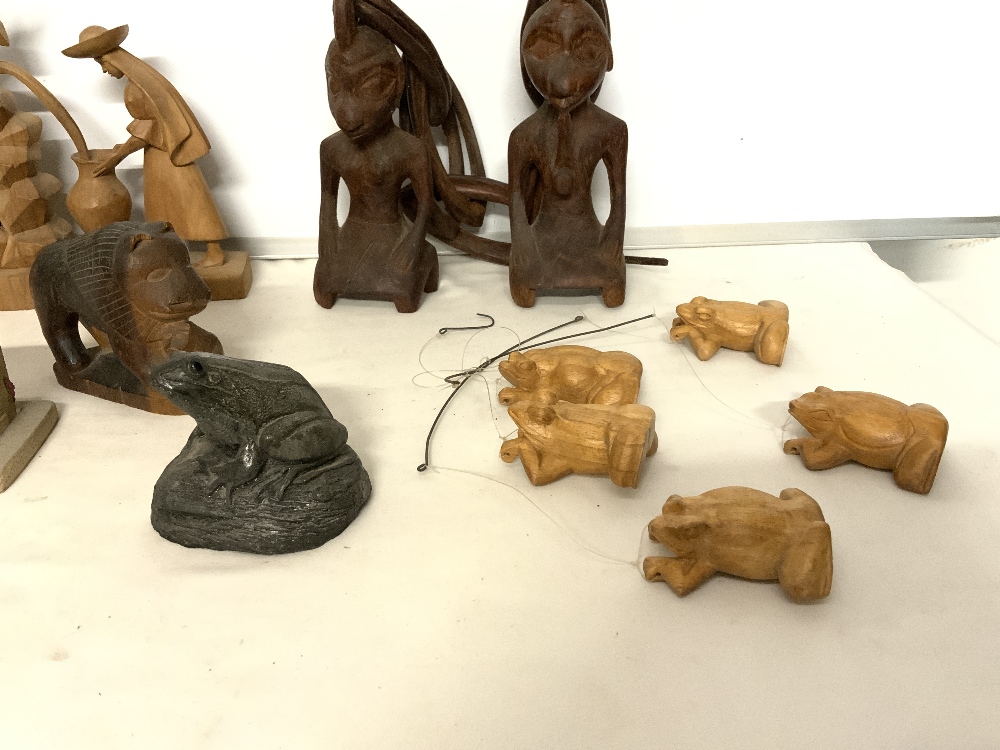 MIXED ITEMS INCLUDES CARVED ANIMALS AND FIGURES INCLUDES AZTEC FIGURE - Image 3 of 5