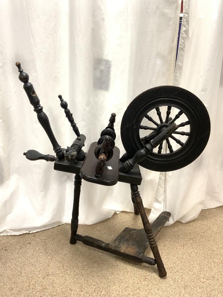 ANTIQUE SPINNING WHEEL - Image 2 of 4