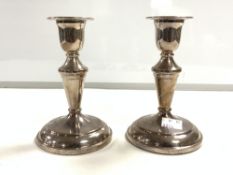 MAPPIN & WEBB PAIR OF SILVER-PLATED CANDLESTICKS 17CM, ONE A/F