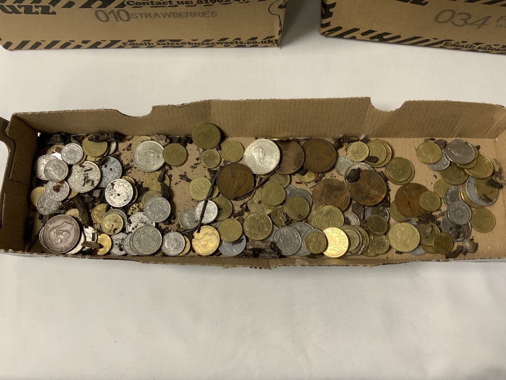 LARGE QUANTITY OF USED COINAGE FOREIGN AND BRITISH SOME SILVER CONTENT - Image 6 of 6