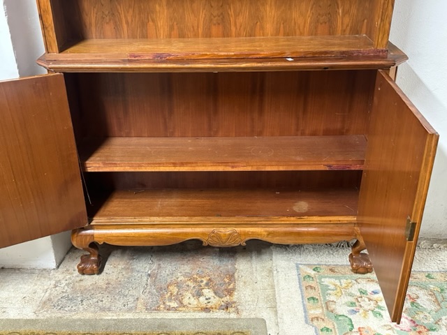VINTAGE WOODEN BOOKCASE WITH BOTTOM CUPBOARDS ON BALL AND CLAW FEET 219 X 130CM - Image 2 of 4