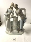 LARGE LLADRO ROMEO AND JULIET (NO ROSE)