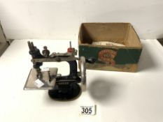 MINIATURE SINGER SEWING MACHINE No 20 WITH ORIGINAL BOX AND INSTRUCTIONS