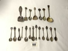 COLLECTION OF HALLMARKED AND WHITE METAL DECORATIVE SPOONS