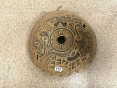 SOUTH AMERICAN CARVED CIRCULAR WALL PLAQUE, 40 CMS DIAMETER.