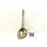 VICTORIAN HALLMARKED SILVER GILT SERVING SPOON WITH ORNATE HANDLE, LONDON 1869, HENRY HOLLAND, 16.