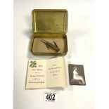 A WORLD WAR 1 PRINCESS MARY 1914 CHRISTMAS GIFT TIN WITH SILVER PENCIL ON ORIGINAL CARD AND XMAS