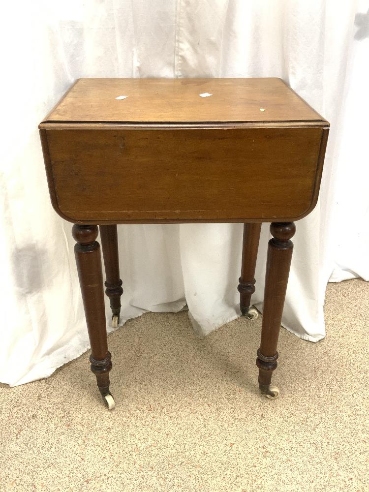 SMALL MAHOGANY DROP END TABLE WITH DOUBLE DRAWERS - Image 3 of 3