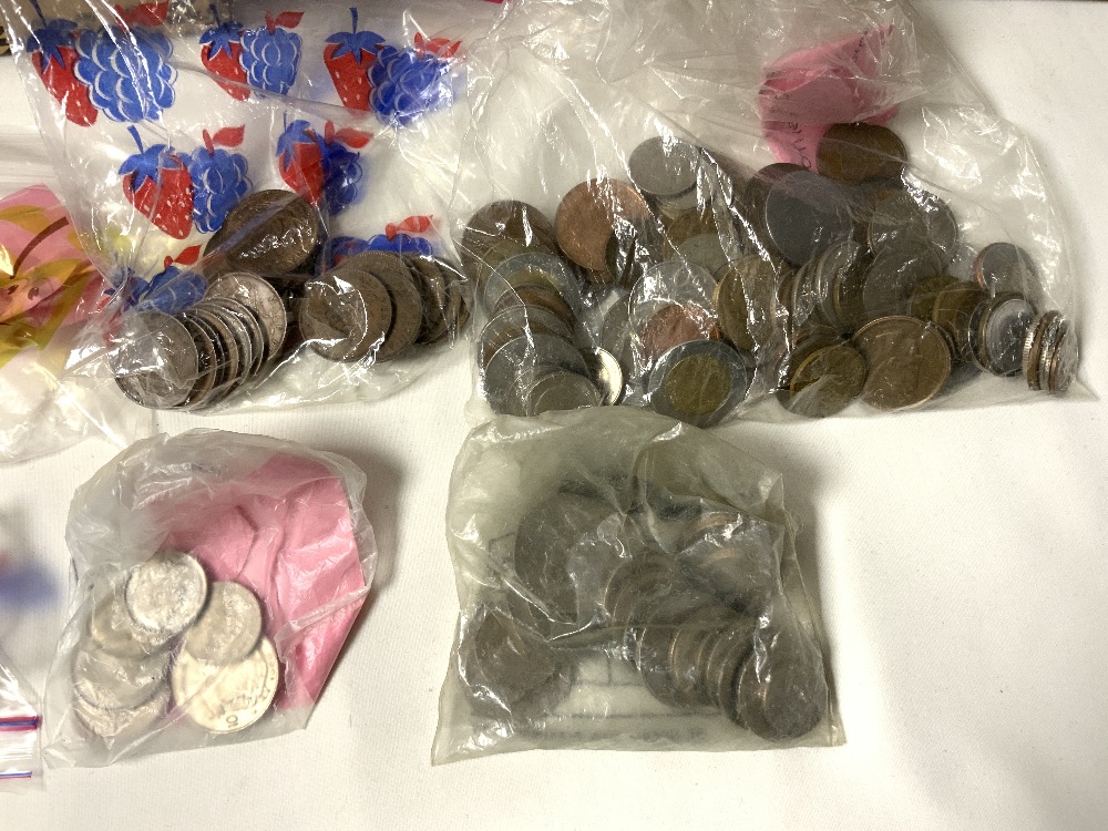 LARGE QUANTITY OF USED COINAGE FOREIGN AND BRITISH SOME SILVER CONTENT - Image 5 of 6