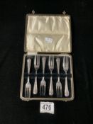 SET OF SIX HALLMARKED SILVER PASTRY FORKS DATED 1928 BY ARTHUR PRICE AND CO LTD CASED; 100 GRAMS