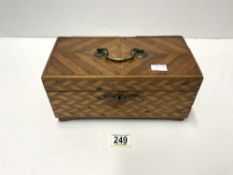 A VICTORIAN ROSEWOOD AND SATINWOOD PARQUETRY INLAID 3 DIVISION TEA CADDY, NO INTERIOR, WITH KEY;