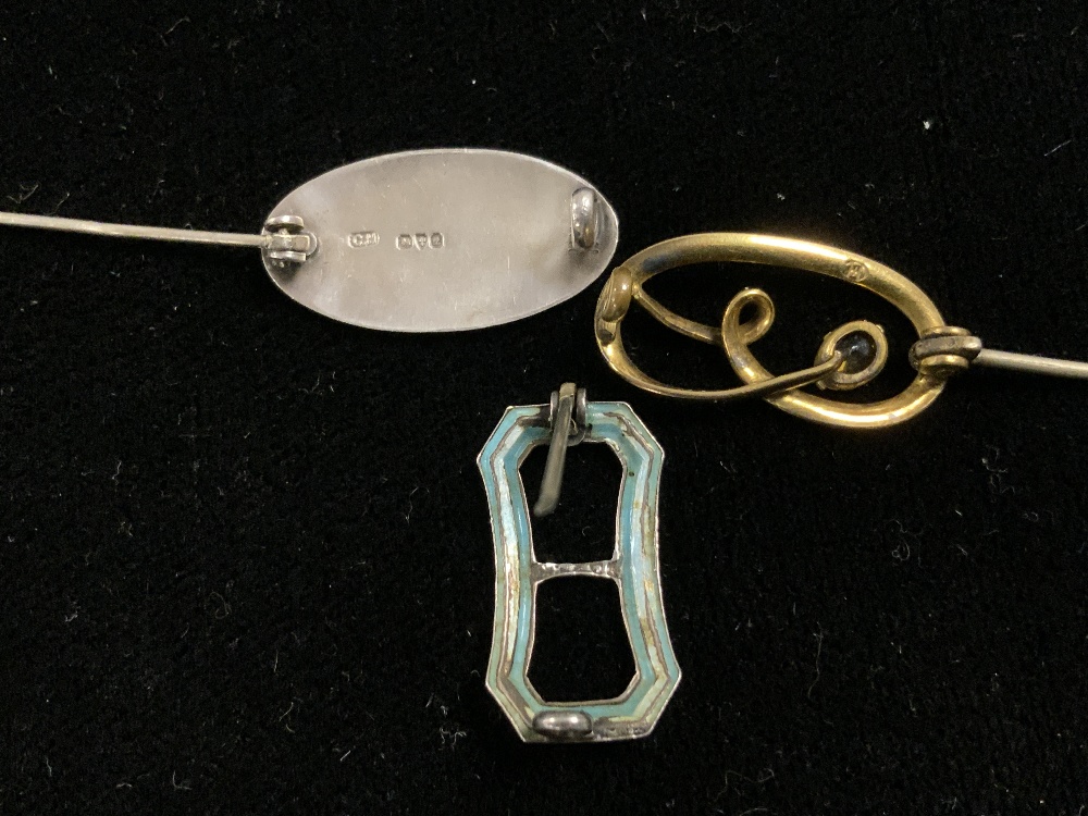 THREE SMALL CHARLES HORNER BROOCHES - Image 4 of 4