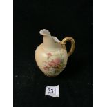 ROYAL WORCESTER PORCELAIN MILK JUG PATTERN NO 1094 HAND PAINTED FLOWERS ON A PEACH BACKGROUND; 16CM