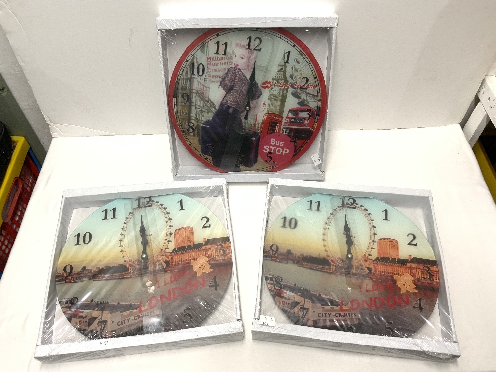 TEN MODERN PICTURE WALL CLOCKS WITH SCENES OF LONDON, NEW YORK, MARILYN MONROE AND OTHERS. - Image 4 of 4