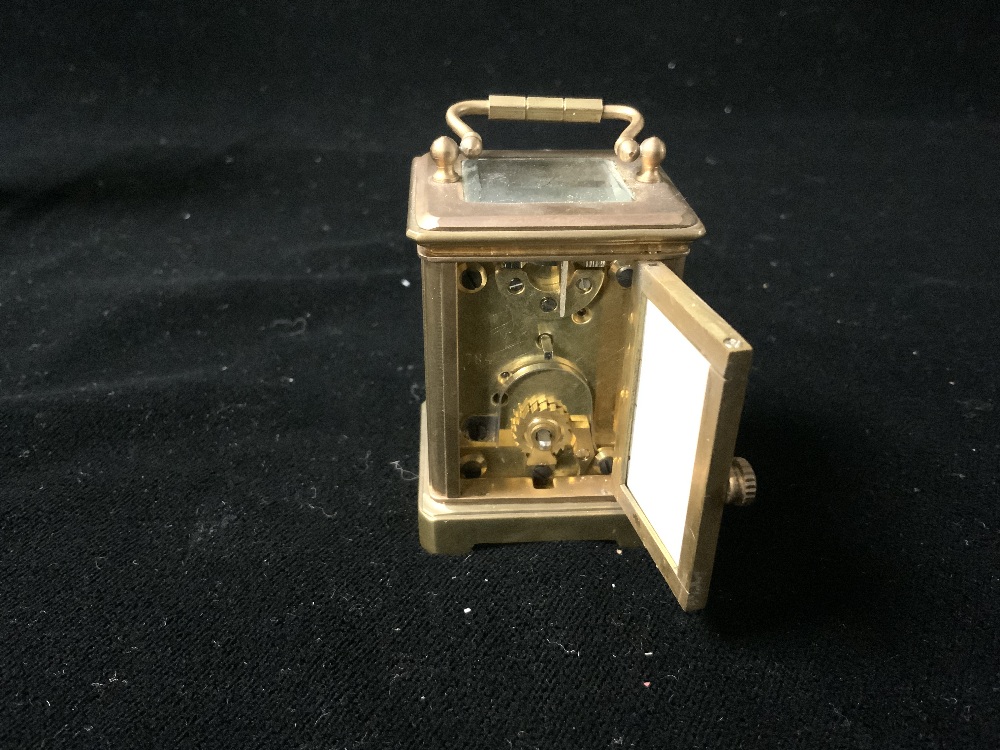 MINIATURE FRENCH CLOCK WITH HAND PAINTED ENAMEL IN BRASS CASING; 8CM - Image 5 of 5