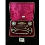 VICTORIAN HALLMARKED SILVER MANICURE SET CASED BY ROBERT PRINGLE