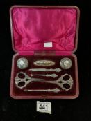VICTORIAN HALLMARKED SILVER MANICURE SET CASED BY ROBERT PRINGLE