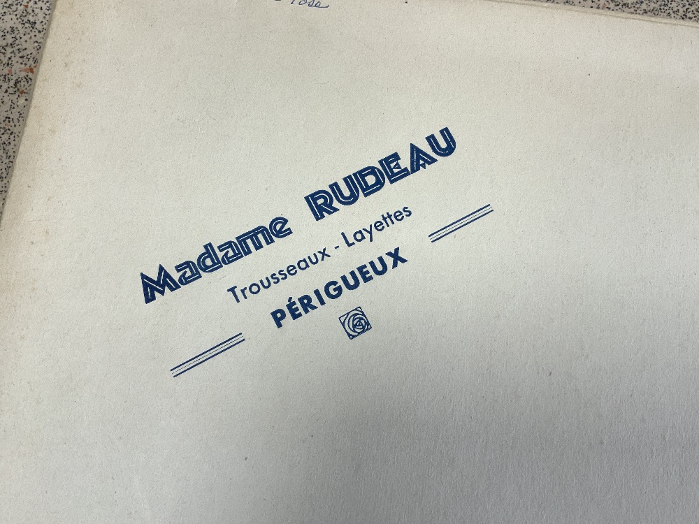 MADAME RUDEAU - TROUSSETTES - LAYETTES, PERIGUEUX - A QUANTITY OF FRENCH LINEN IN BOXES. - Image 9 of 9