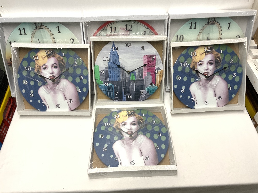 TEN MODERN PICTURE WALL CLOCKS WITH SCENES OF LONDON, NEW YORK, MARILYN MONROE AND OTHERS. - Image 3 of 4