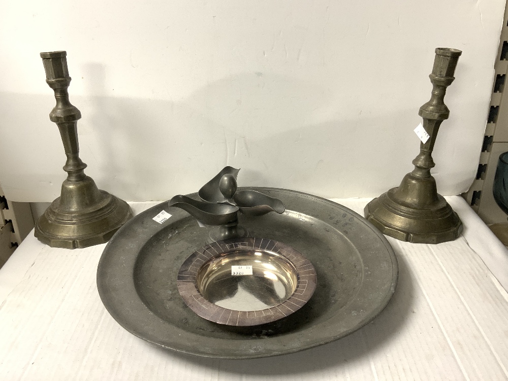 ANTIQUE PEWTER CHARGER, 36 CMS, PAIR METAL CANDLESTICKS, 26 CMS, PEWTER 3 SECTION JUG, PLATED - Image 3 of 5