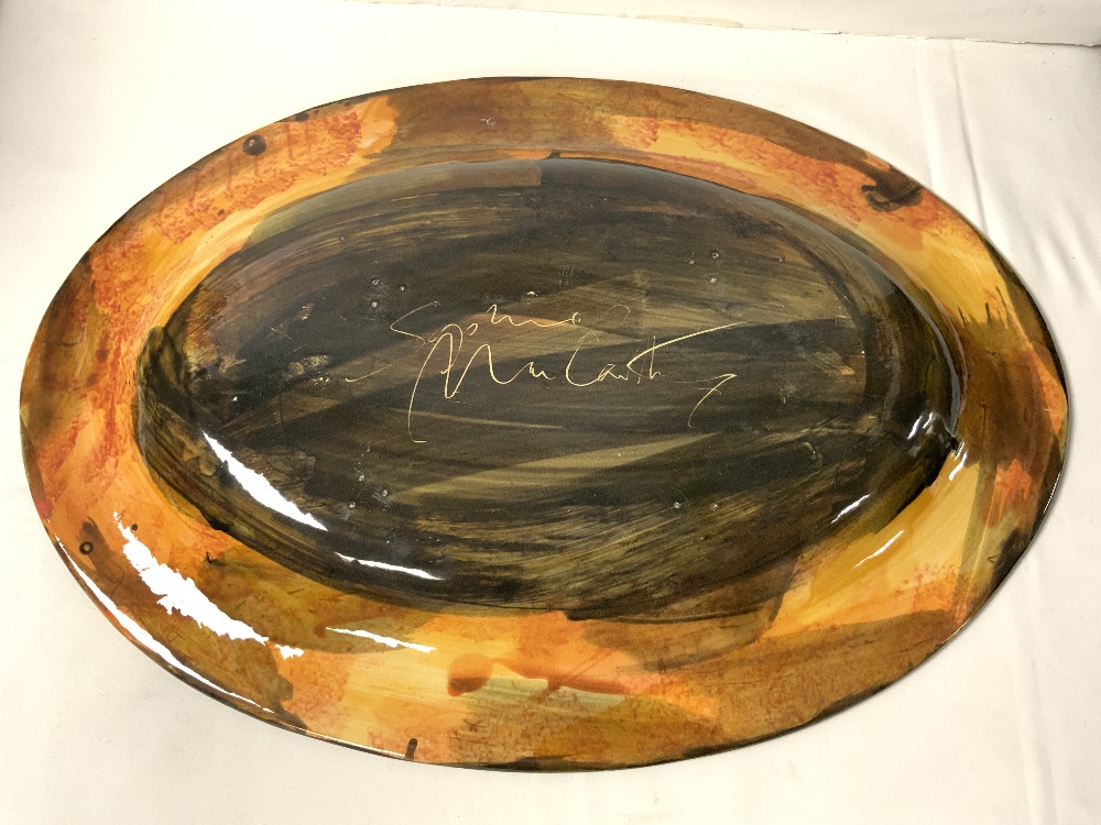 A LARGE OVAL GLAZED CRAB DECORATED DISH; 55X38 CMS. - Image 4 of 5