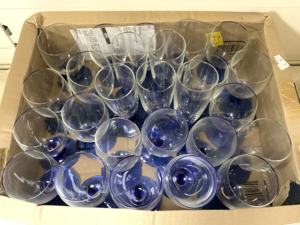 QUANTITY OF LUMINARC FRENCH BLUE AND CLEAR GLASS WINE GLASSES AND CHAMPAGNE FLUTES. - Image 2 of 4