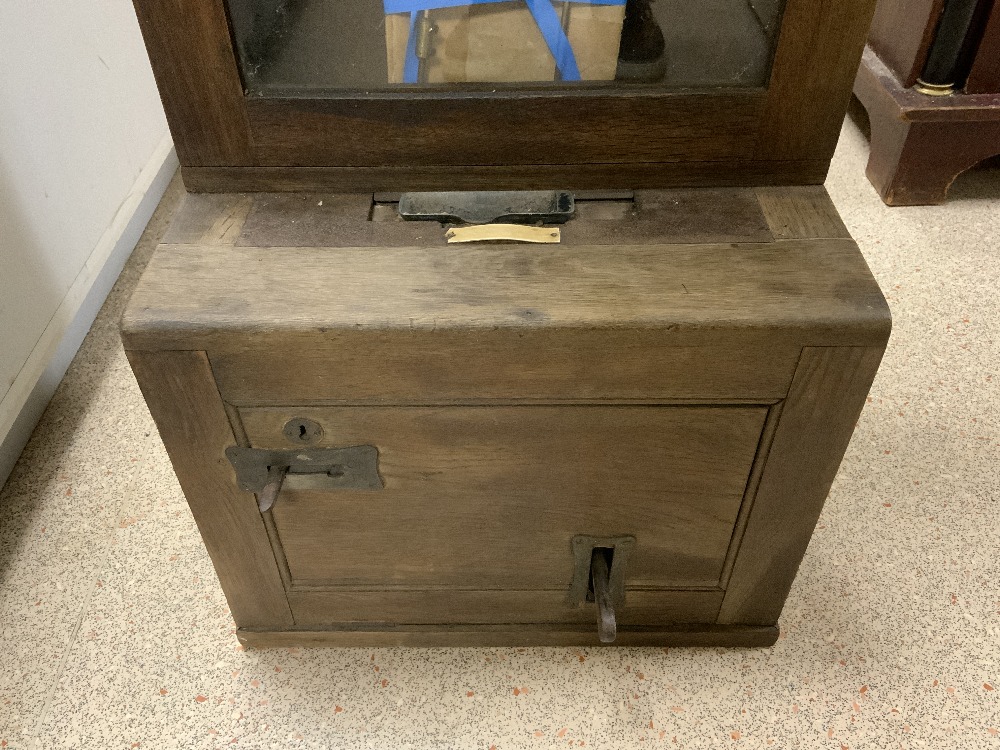 THE GLEDHILL - BROOK TIME RECORDERS LTD, NUMBER 82699; IN OAK CASE. - Image 4 of 4