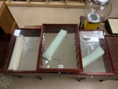THREE GLAZED AND MIRRORED TABLE TOP DISPLAY CABINETS; 52X40 CMS.