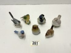 SEVEN PORCELAIN BIRDS - BESWICK, USSR, LLADRO AND GOEBEL.