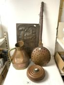 VICTORIAN BRASS AND COPPER WATER JUG, 39 CMS, VICTORIAN COPPER WARMING PAN, COPPER HOT WATER