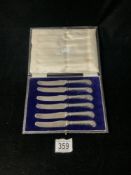 SET OF 6 HALLMARKED SILVER PISTOL GRIP HANDLED TEA KNIVES IN CASE.