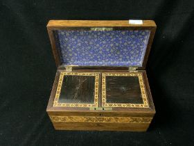 VICTORIAN ROSEWOOD AND TUNBRIDGE WARE RECTANGULAR 2 DIVISION TEA CADDY WITH PARQUETRY INLAID LID, 22