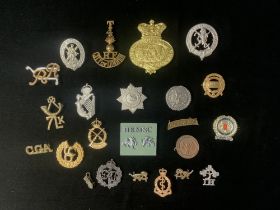 QUANTITY MILITARY BADGES - VARIOUS.