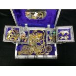 QUANTITY OF GOLD PLATED COSTUME JEWELLERY, TIGER AND PANTHER BROOCHES AND MORE.