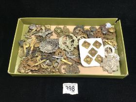 QUANTITY OF MILITARY BADGES AND BUTTONS