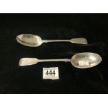 A PAIR OF VICTORIAN HALLMARKED SILVER FIDDLE PATTERN TABLE SPOONS, LONDON 1886, GEORGE MAUDSLEY