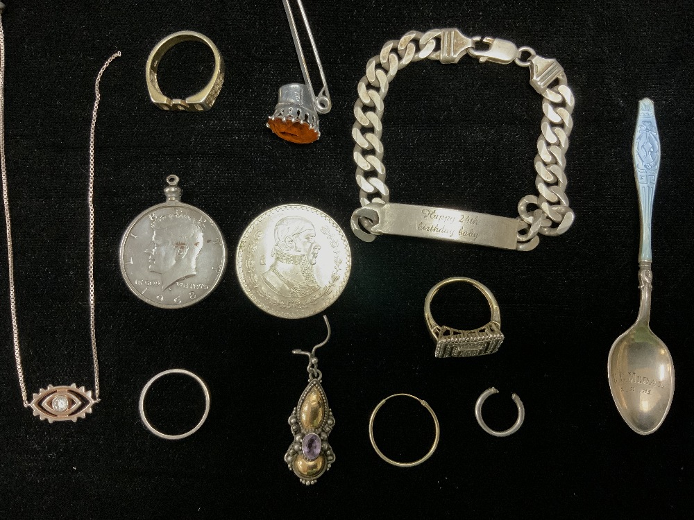 THREE HALLMARKED SILVER RINGS, SILVER IDENTITY BRACELET AND OTHER ITEMS. - Image 3 of 4